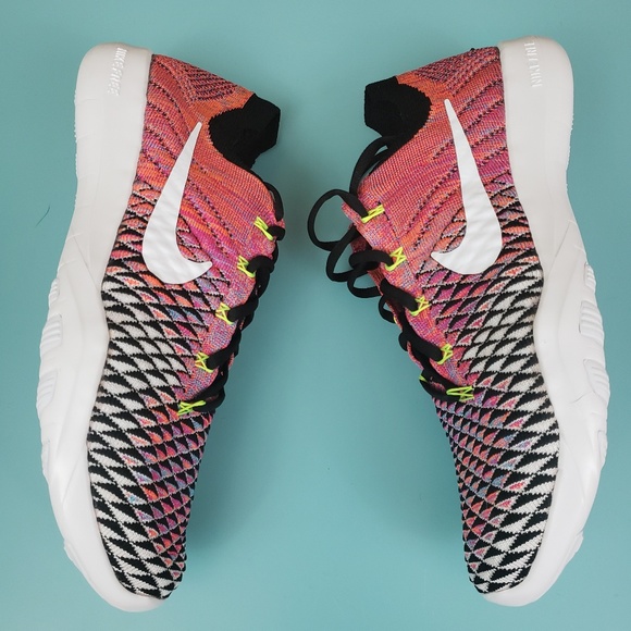 💥 Nike Free TR Flyknit 2 White Black Volt Pink 💥 - Picture 2 of 8